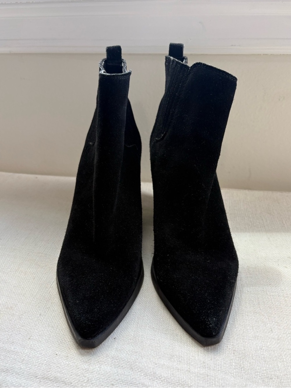 Marc Fisher Black Suede Ankle Boots Booties - Picture 2 of 9